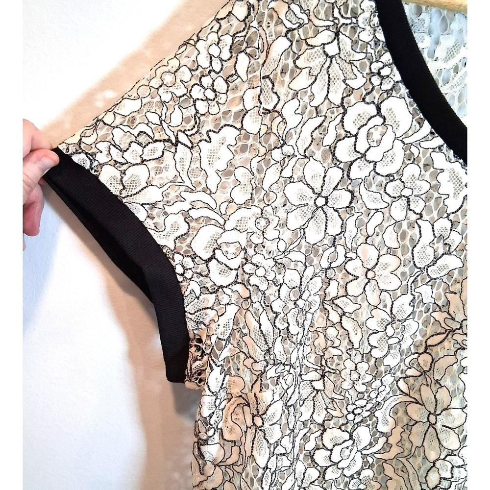Torrid NWT White Floral Lace Sheer Top 2X Plus Size Romantic Coquette Bridal - Picture 6 of 14